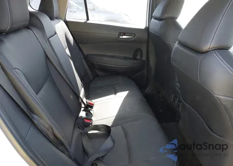 2024 Toyota Corolla Cross Xle from USA, damaged, VIN 7MUDAABG0RV103515